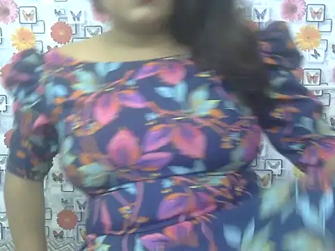 Snapshot of Lusty_Wife1 chatting on May 2026 07:00:02 PM Lusty Wife1 online show from May 2026 07:00:02 PM