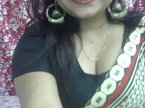 Lusty Wife1 online show from February 2026 07:24:02 PM