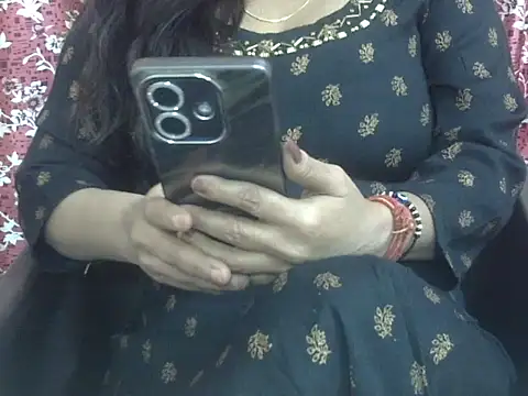 Lusty Wife1 online show from January 2026 07:42:02 PM