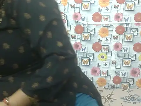 Snapshot of Lusty_Wife1 chatting on May 2026 10:12:02 AM Lusty Wife1 online show from May 2026 10:12:02 AM