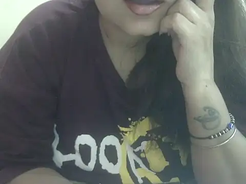 Lusty Wife1 online show from April 2026 10:12:02 PM