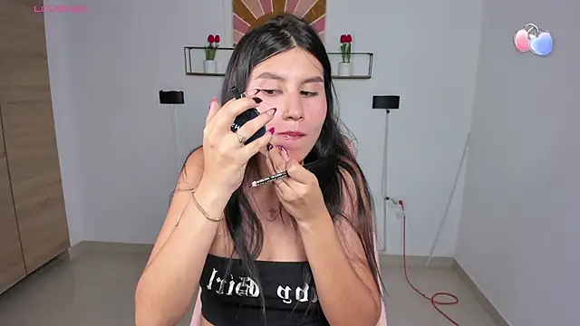 emily villamil online show from April 2026 11:39:02 PM