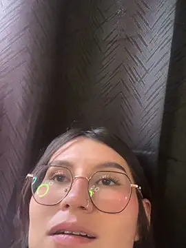 emily villamil online show from June 2026 05:35:02 PM