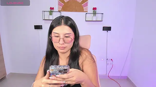 emily villamil online show from May 2026 10:30:02 PM