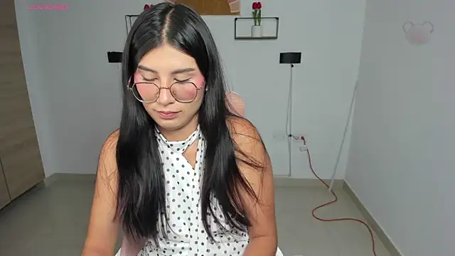 emily villamil online show from March 2026 08:45:01 PM