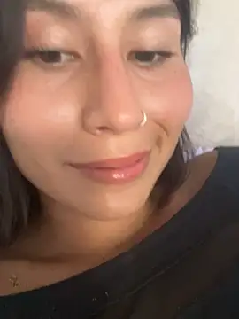 Snapshot of emily_villamil chatting on January 2025 09:17:02 PM emily villamil online show from January 2025 09:17:02 PM