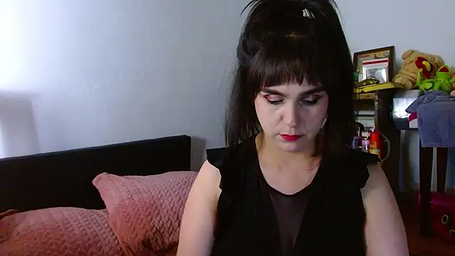 collette beaufoy  online show from June 2026 12:54:02 PM