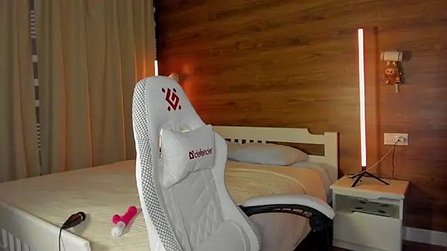 Snapshot of Elizabeth_Hottie_ chatting on January 2026 11:58:02 PM Elizabeth Hottie online show from January 2026 11:58:02 PM