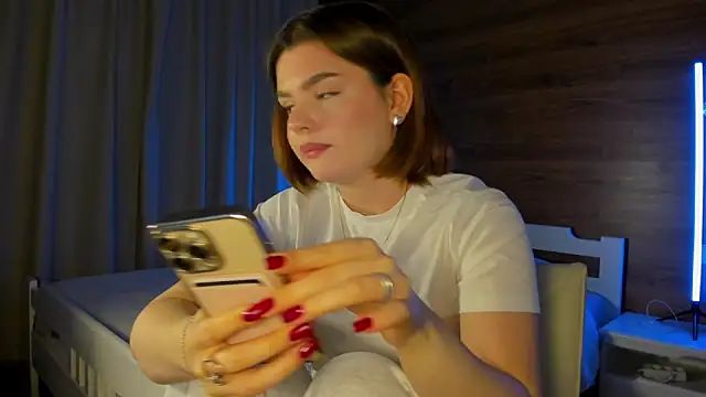 Snapshot of Elizabeth_Hottie_ chatting on October 2025 11:39:01 PM Elizabeth Hottie  online show from October 2025 11:39:01 PM