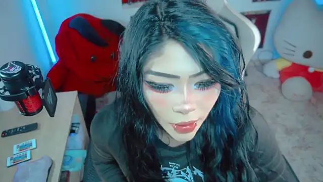 Snapshot of Deadly_Doll chatting on June 2026 10:40:02 PM Deadly Doll online show from June 2026 10:40:02 PM