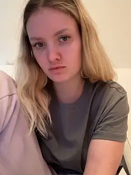 Snapshot of mariemelissah chatting on March 2025 12:24:01 PM mariemelissah online show from March 2025 12:24:01 PM