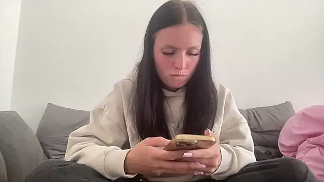 Snapshot of mariemelissah chatting on February 2026 11:21:01 AM mariemelissah online show from February 2026 11:21:01 AM