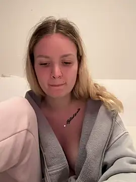 Snapshot of mariemelissah chatting on February 2025 12:48:01 PM mariemelissah online show from February 2025 12:48:01 PM