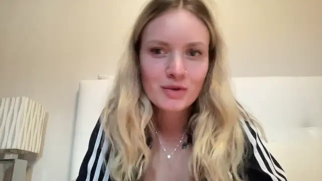 Snapshot of mariemelissah chatting on February 2025 02:43:02 PM mariemelissah online show from February 2025 02:43:02 PM