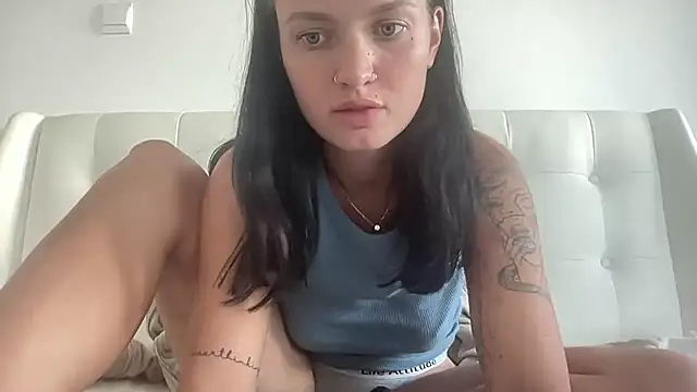 mariemelissah online show from November 2025 07:45:01 AM