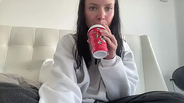 mariemelissah online show from December 2025 08:18:01 AM