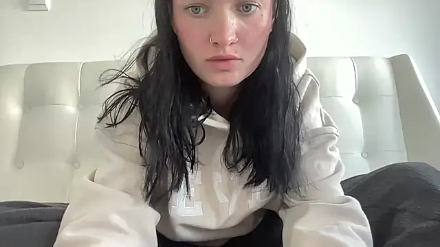 mariemelissah online show from December 2025 08:31:01 AM