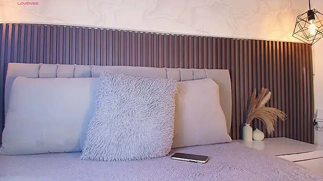 Snapshot of SHANONCLARK chatting on December 2025 07:12:01 PM SHANONCLARK online show from December 2025 07:12:01 PM