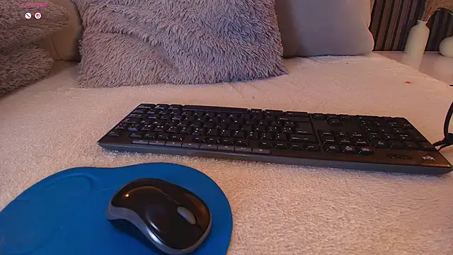 Snapshot of SHANONCLARK chatting on November 2025 11:11:02 AM SHANONCLARK online show from November 2025 11:11:02 AM