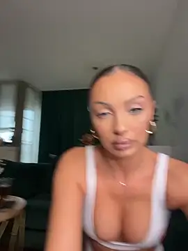 MileySin1111 online show from February 2026 11:06:01 AM