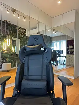 MileySin1111 online show from March 2026 01:44:01 PM