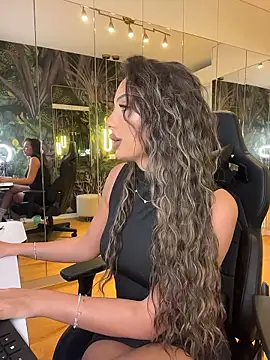 MileySin1111 online show from January 2026 01:50:02 PM