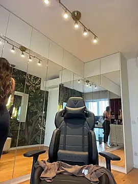 MileySin1111 online show from April 2026 02:34:01 PM