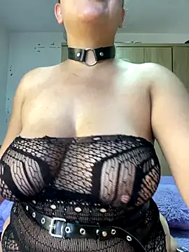 Snapshot of Lady__Pink chatting on September 2025 09:08:02 PM Lady Pink online show from September 2025 09:08:02 PM