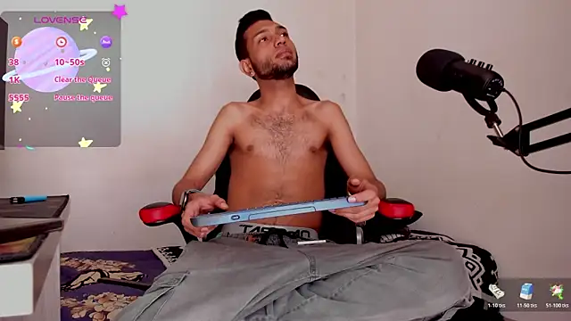 Aron Baylor online show from December 2025 04:53:01 PM