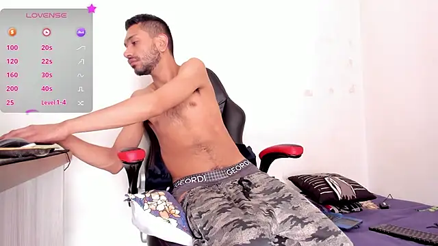 Aron Baylor online show from December 2025 06:02:01 PM