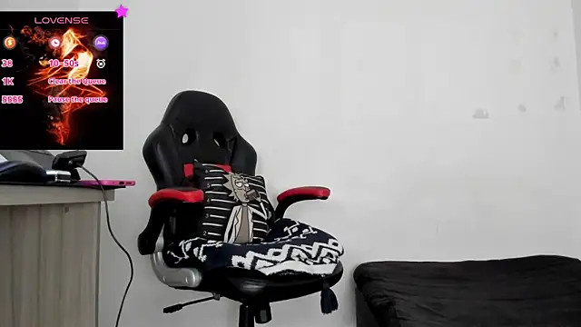 Aron Baylor online show from November 2025 11:48:02 PM