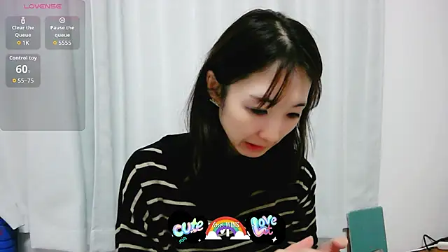 Love me Eri  online show from October 2025 12:04:01 PM