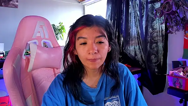 annie walker6 online show from December 2025 06:53:01 PM