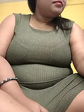 flamingoss online show from November 2025 07:19:01 PM