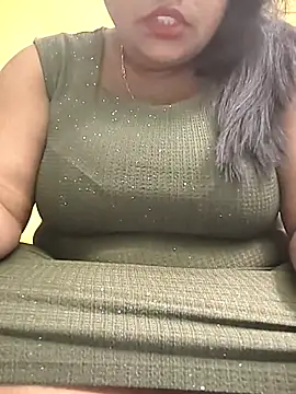 flamingoss online show from February 2026 07:25:01 PM