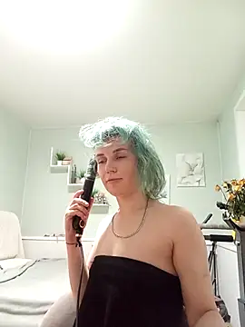 Linda Gregory online show from December 2025 02:38:02 AM