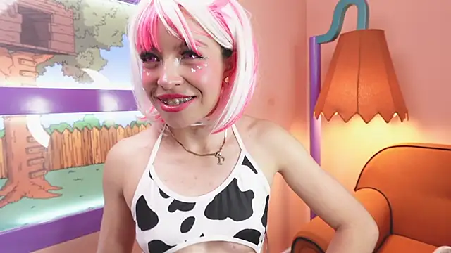 miss canndy online show from April 2026 07:17:01 PM