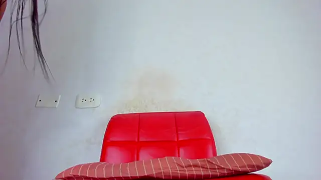 Kimberly House online show from March 2025 10:49:01 PM