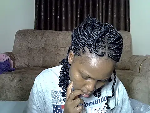 AurelAda online show from November 2025 11:19:02 PM