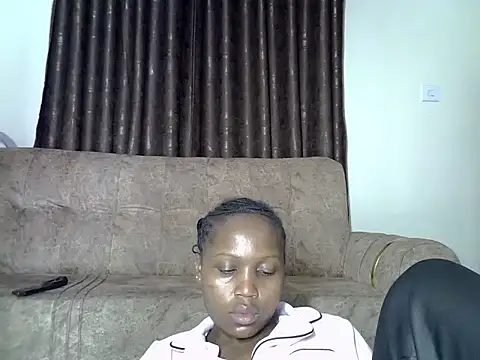 AurelAda online show from December 2025 11:32:02 PM