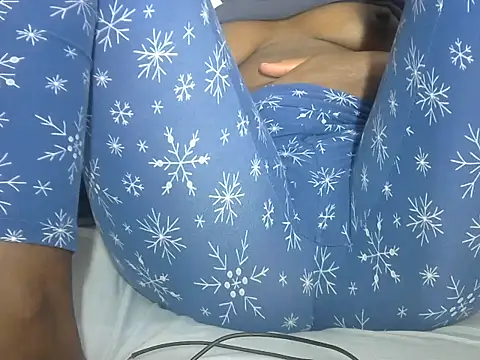 AurelAda online show from September 2025 11:03:01 AM