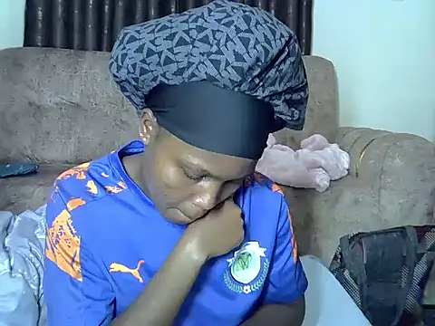 AurelAda online show from October 2025 10:19:01 PM