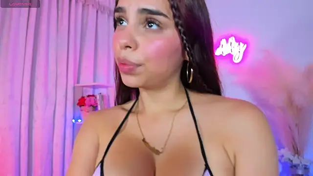 crisbell lopez online show from February 2025 12:30:01 AM