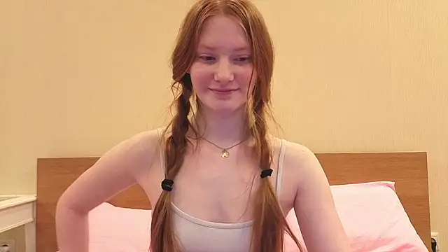 FiaMoor online show from March 2026 06:45:01 PM