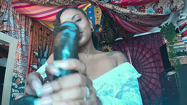 Snapshot of ElizaGrey_ chatting on June 2026 02:34:01 PM ElizaGrey online show from June 2026 02:34:01 PM