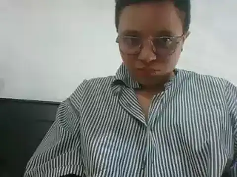 Snapshot of EdenJupiter chatting on November 2025 09:40:02 PM EdenJupiter online show from November 2025 09:40:02 PM