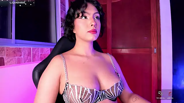 AnnaFoox1 online show from November 2025 01:06:01 AM