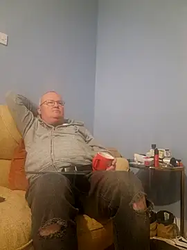 Snapshot of FriendlyDave chatting on March 2025 06:32:01 PM FriendlyDave online show from March 2025 06:32:01 PM