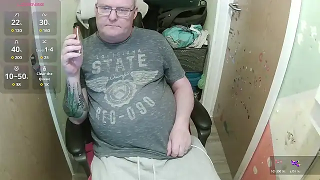 Snapshot of FriendlyDave chatting on March 2025 04:40:02 PM FriendlyDave online show from March 2025 04:40:02 PM