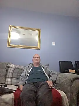 Snapshot of FriendlyDave chatting on January 2026 08:23:02 PM FriendlyDave online show from January 2026 08:23:02 PM